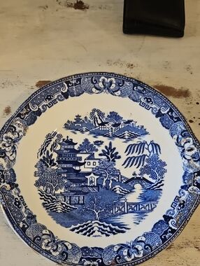 Vintige Blue and White Willow Pattern Decorative Plate